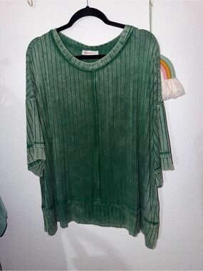 Zenana Outfitters Green Ribbed Short Sleeve Top